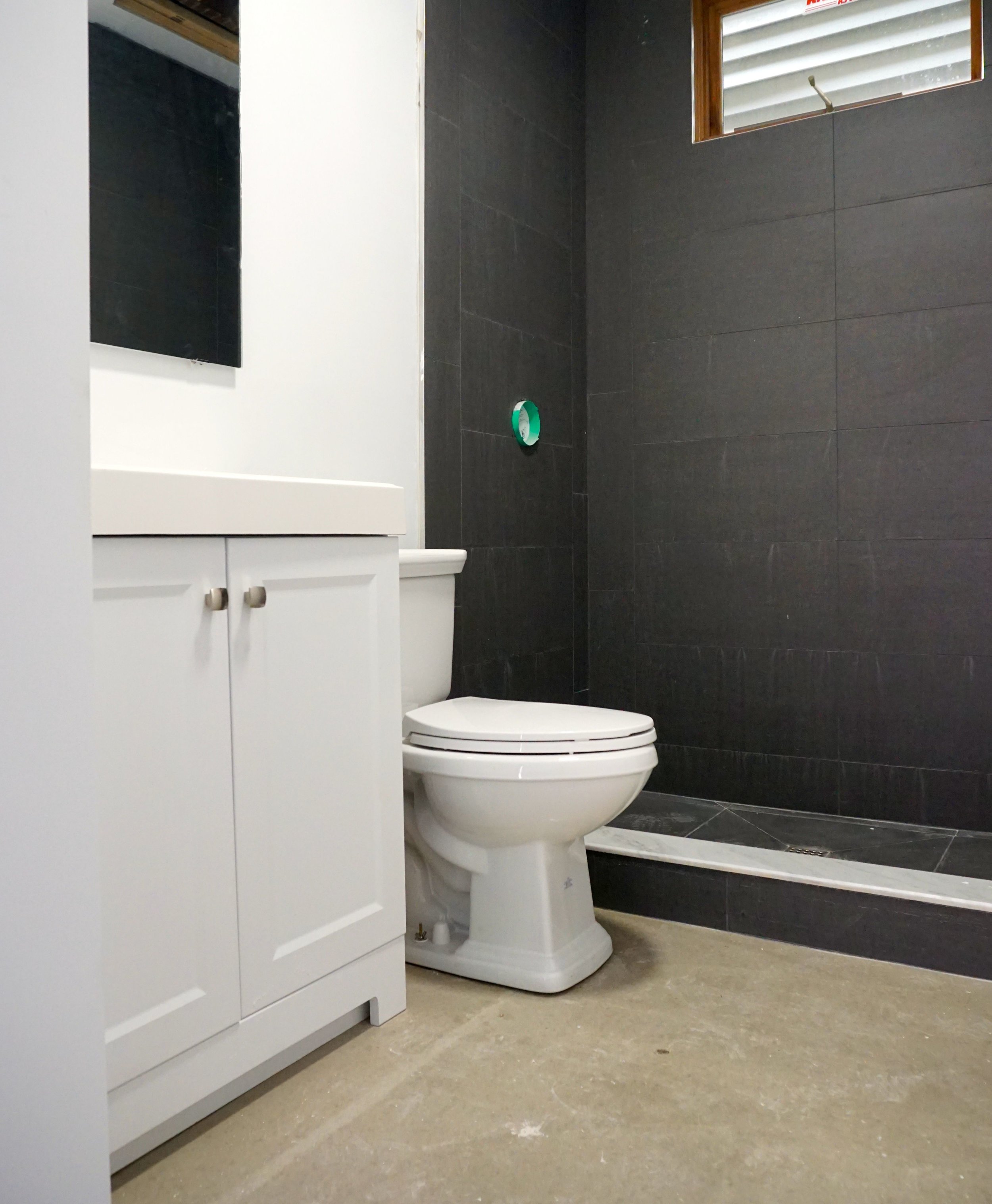 Bathroom1.jpg