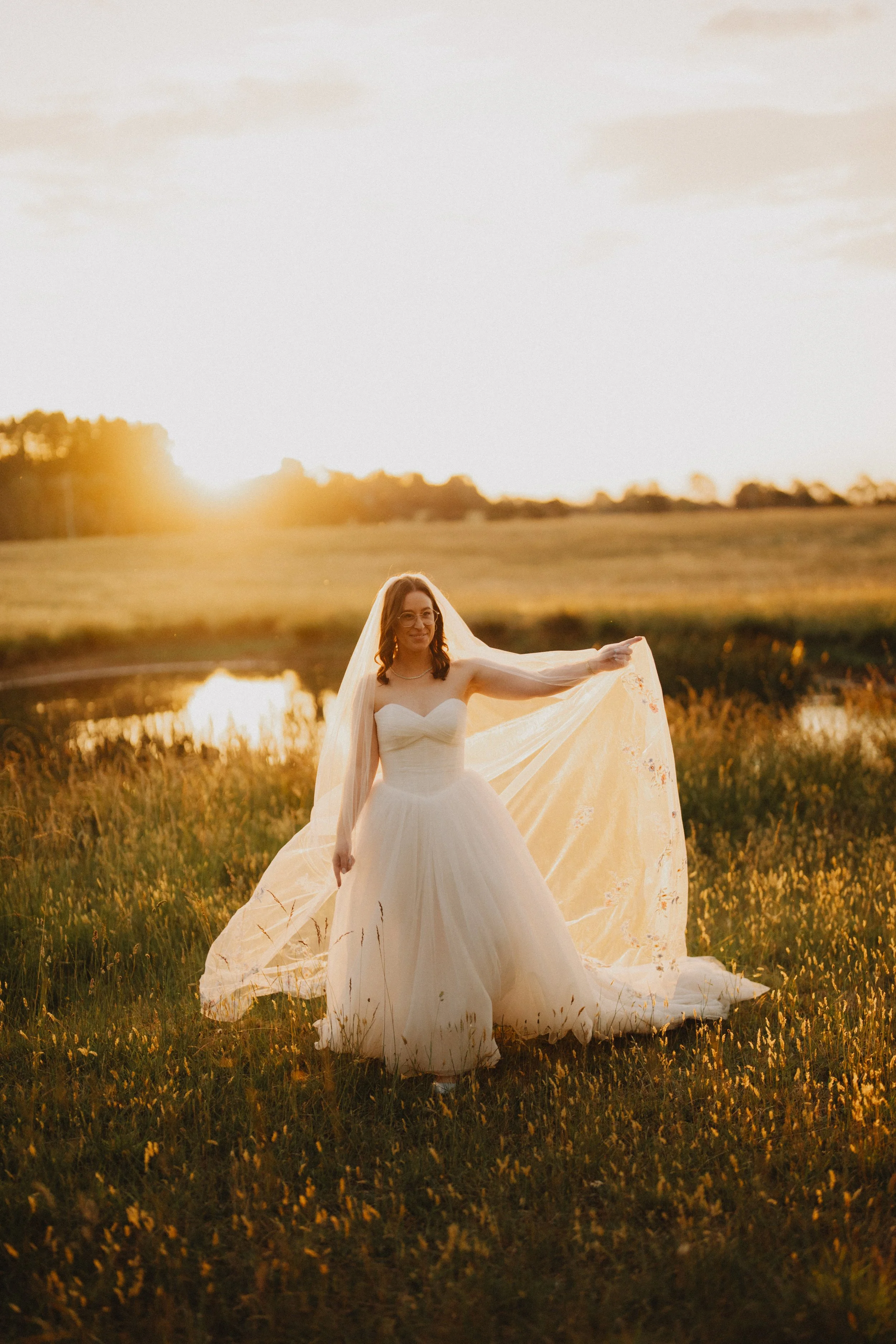 BRIDAL HAIR AND MAKE UP  https://www.thomasstewart.com.au/