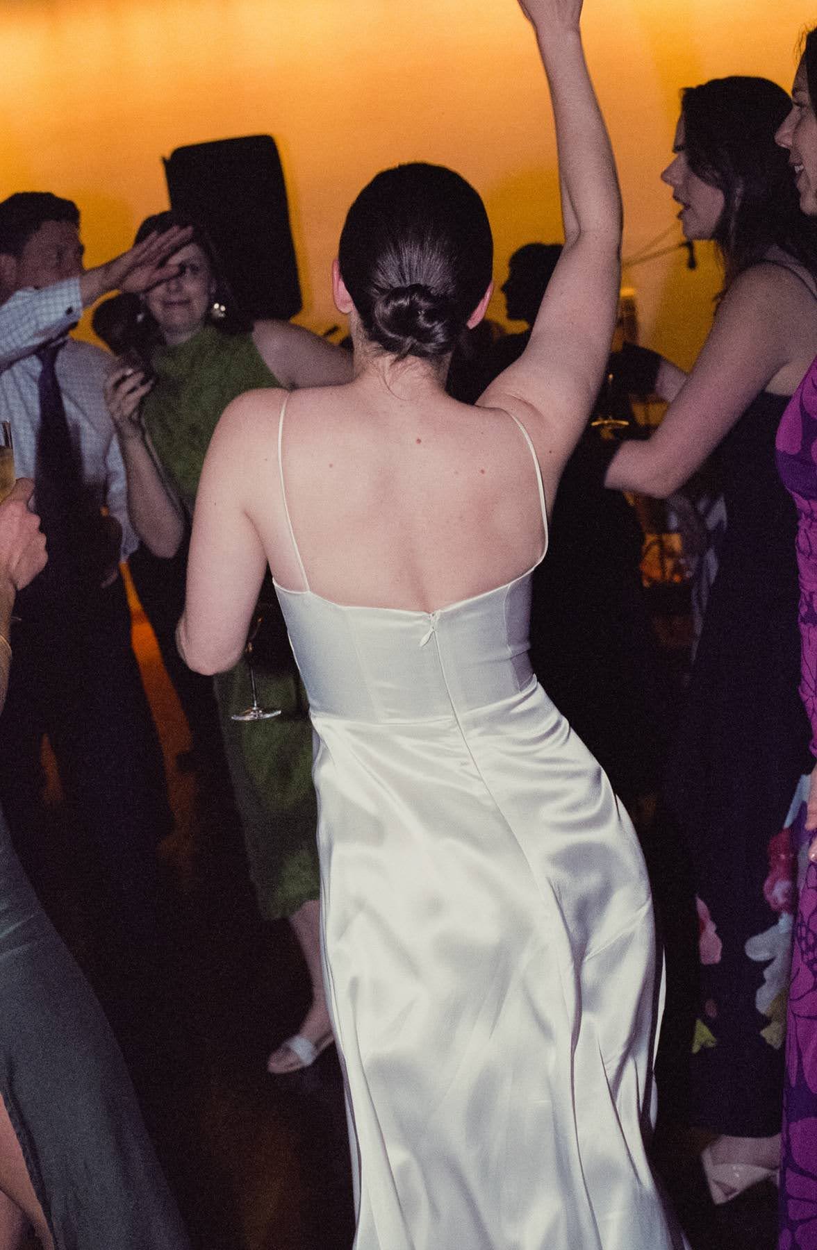BRIDAL HAIR AND MAKE UP  https://www.goldenyearsfilmphotography.com.au/