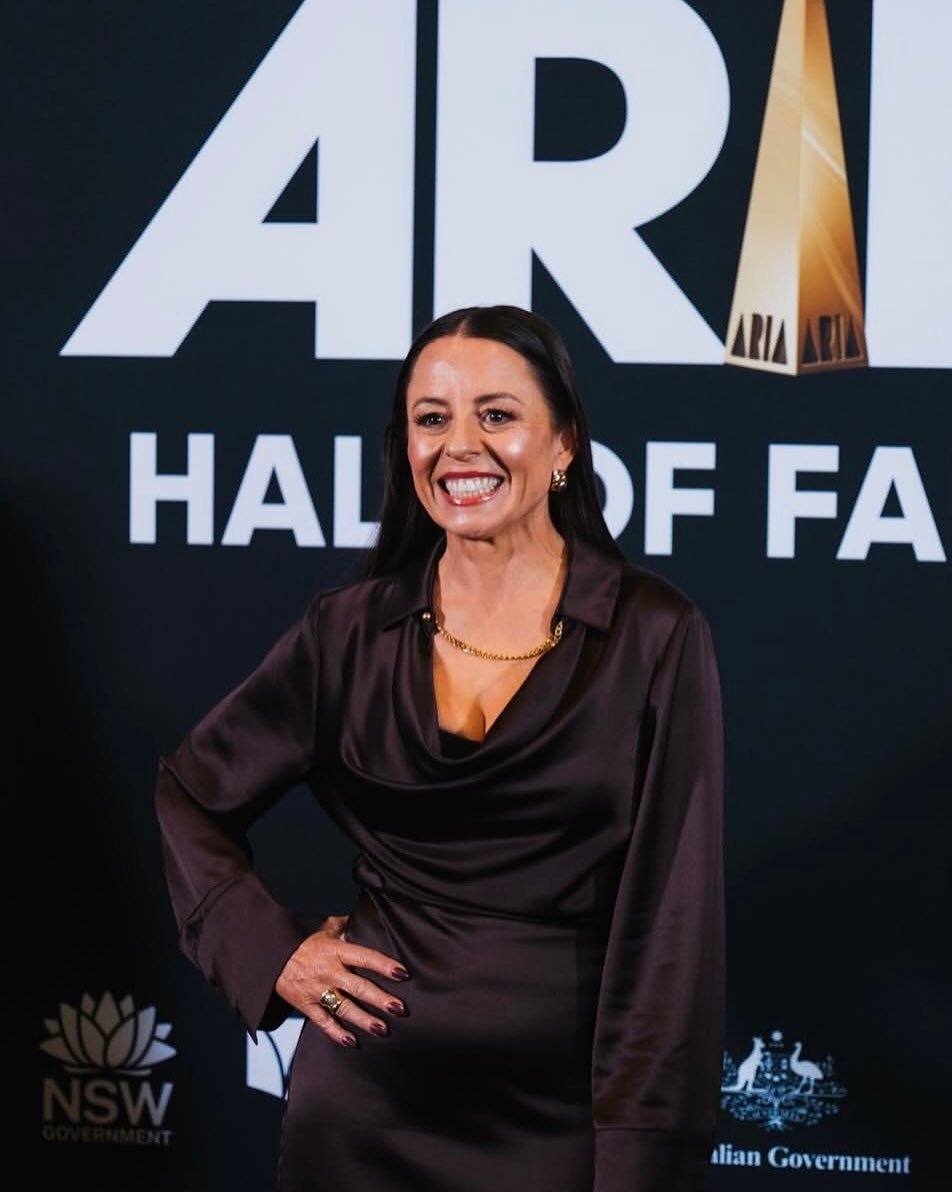 @aria_official hall of fame feeling lucky to be part of it all!

Hair and make up for @myfwarhurst 
Make up for @jacindaardern hair by @kim_anderson1 
Hair and make up for @miawray