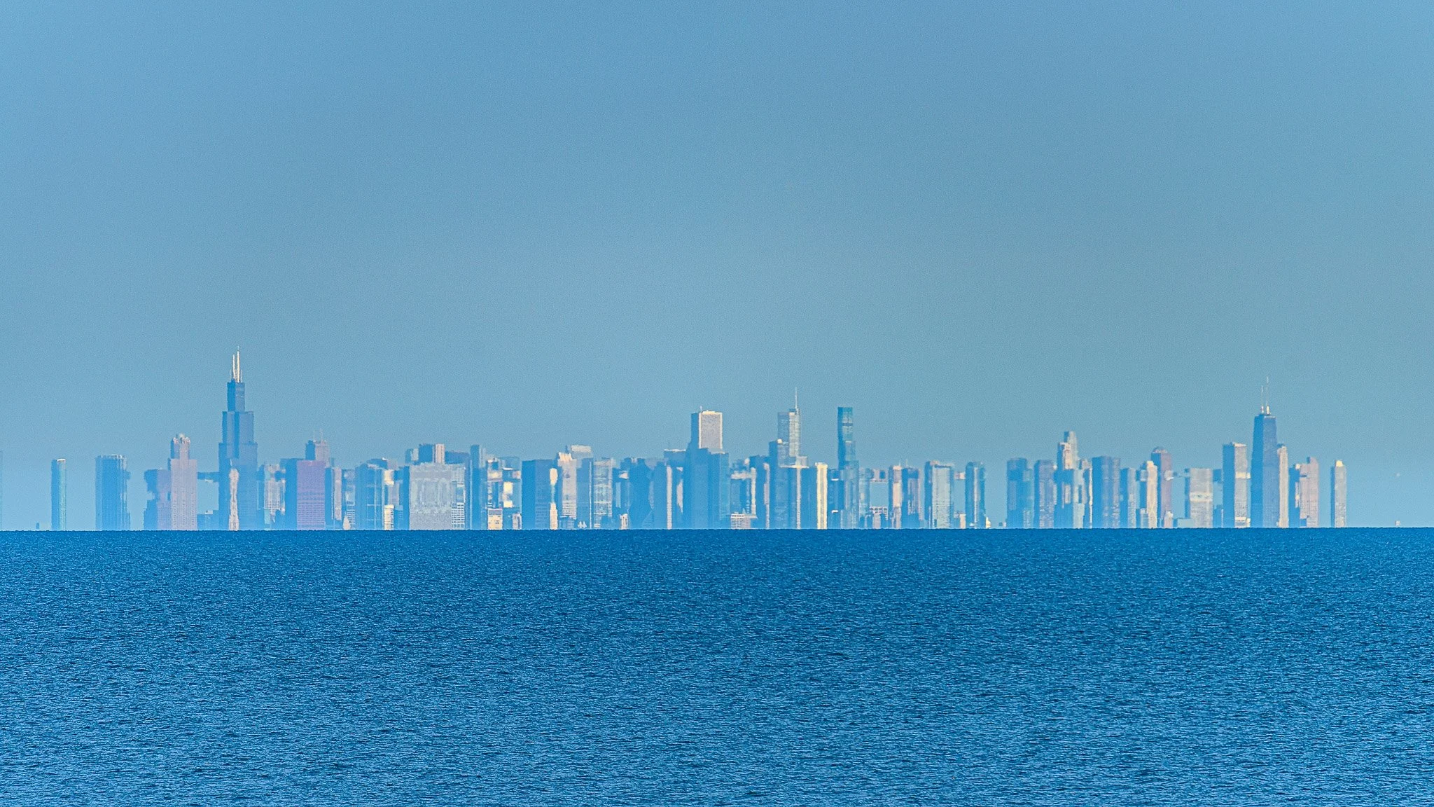 ChicagoSkyline_2025-04-30_06-17-19_WRW_3292_©Rafi Wilkinson2025.jpg