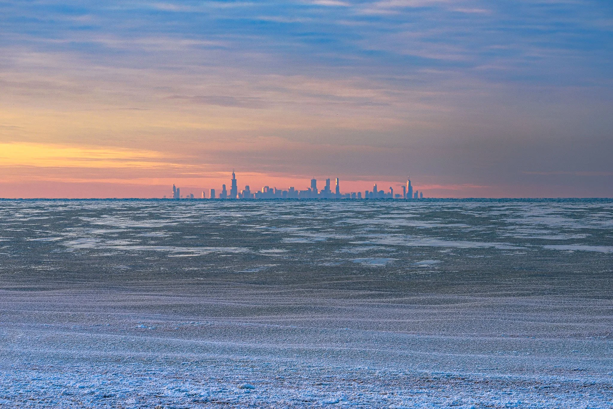 LakeMichiganSunset_2023-02-03_16-45-39_WRW_0956_©Rafi WIlkinson2023.jpg