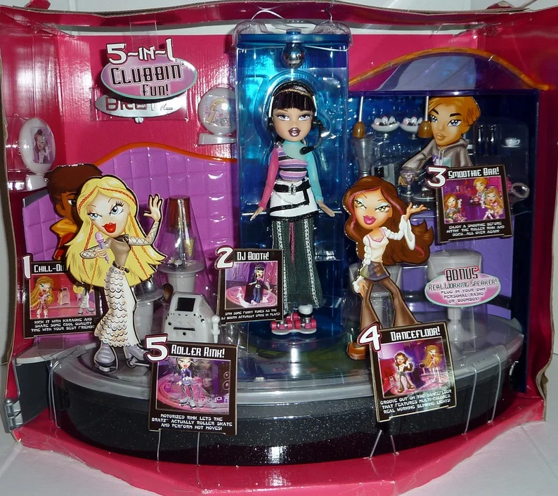 Playsets Bratz 2004 — Lookin' Bratz — The Ultimate Bratz Resource!
