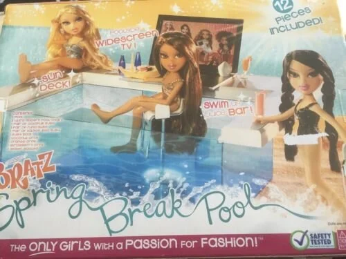 Playsets Bratz 2009 LookinBratz A Virtual Bratz Bible Playsets Bratz 2009 LookinBratz A Virtual Bratz Bible