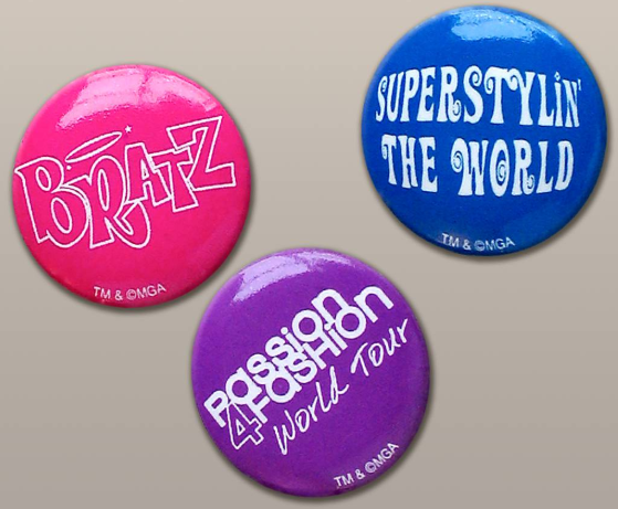 Bratz Passion 4 Fashion World Tour Buttons.