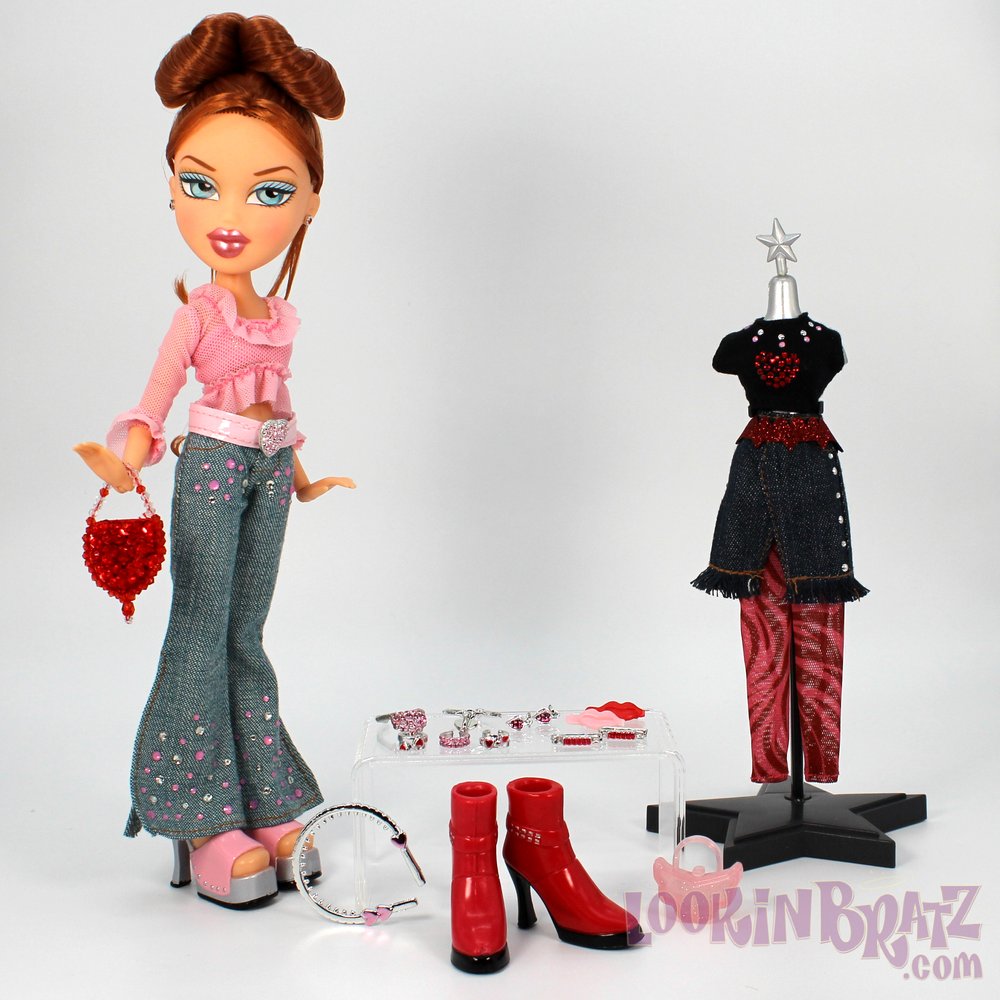 Bratz Sweet Heart Meygan with Second Outfit and Accessories