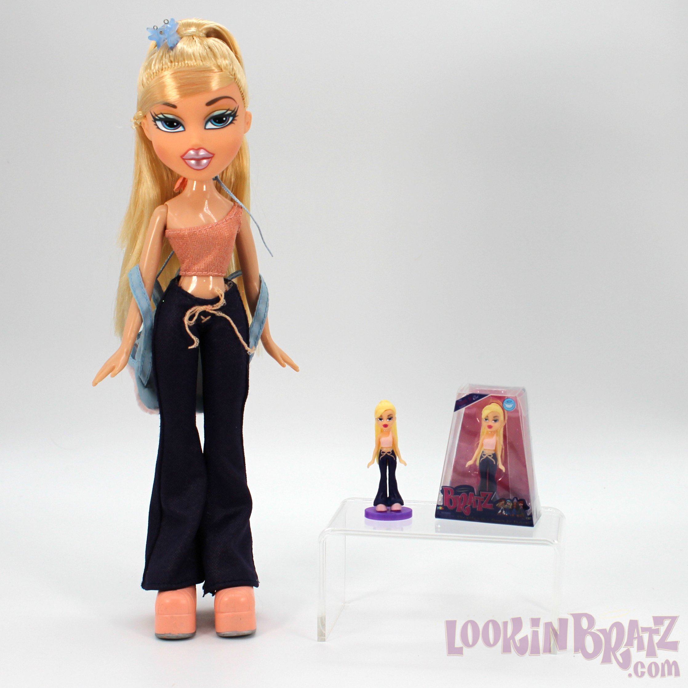 Mini Bratz Flaunt It! Cloe Comparison