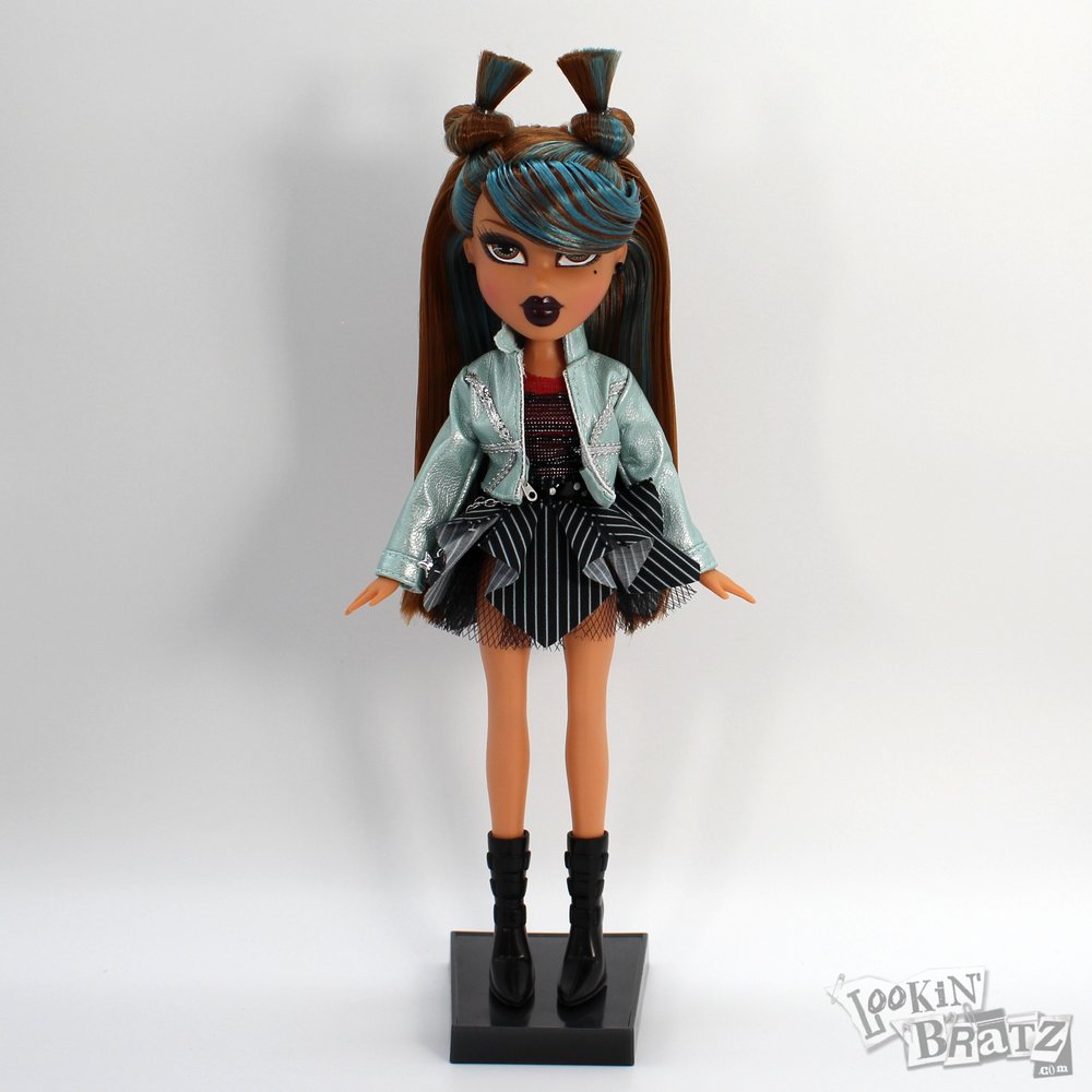 Bratz Pretty 'N' Punk Yasmin Outfit #2 With Jacket