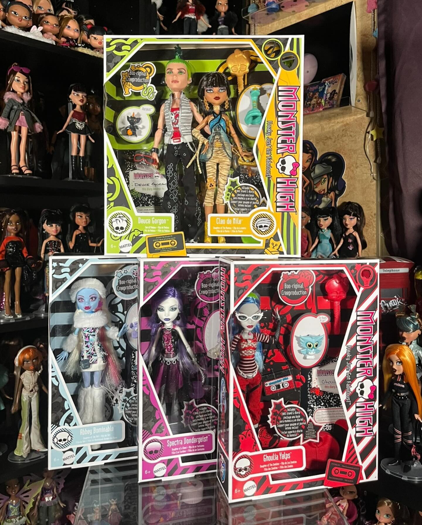 Hey Angelz! My 10k subscriber special (and first-ever) livestream is starting now!!!

Join me in unboxing a ton of dolls, including the Monster High Creeproductions Wave 2, L.O.L. Surprise, a mystery Bratz doll, my first Silkstone Barbie, and more! P