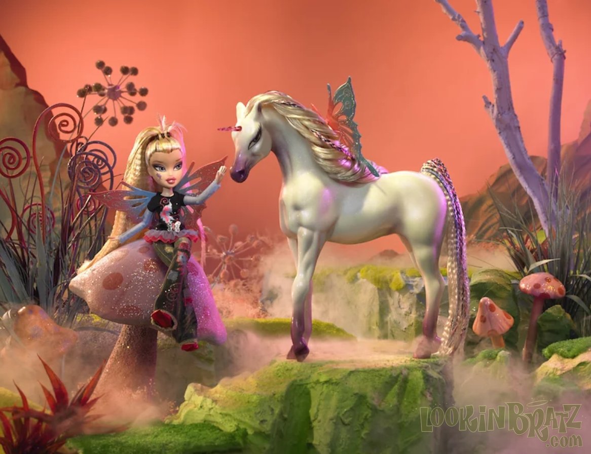 Cloe promotional image with unicorn horse!
