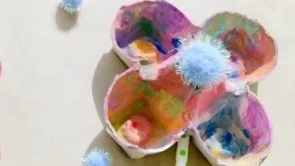 egg%2Bcarton%2Bflowers.jpg