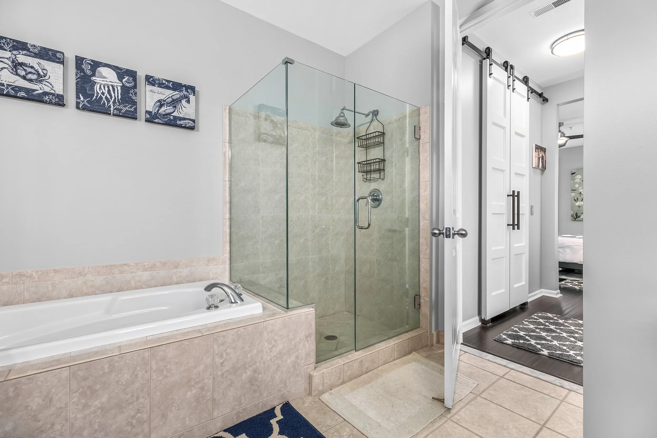 26.MasterBathroom.jpg