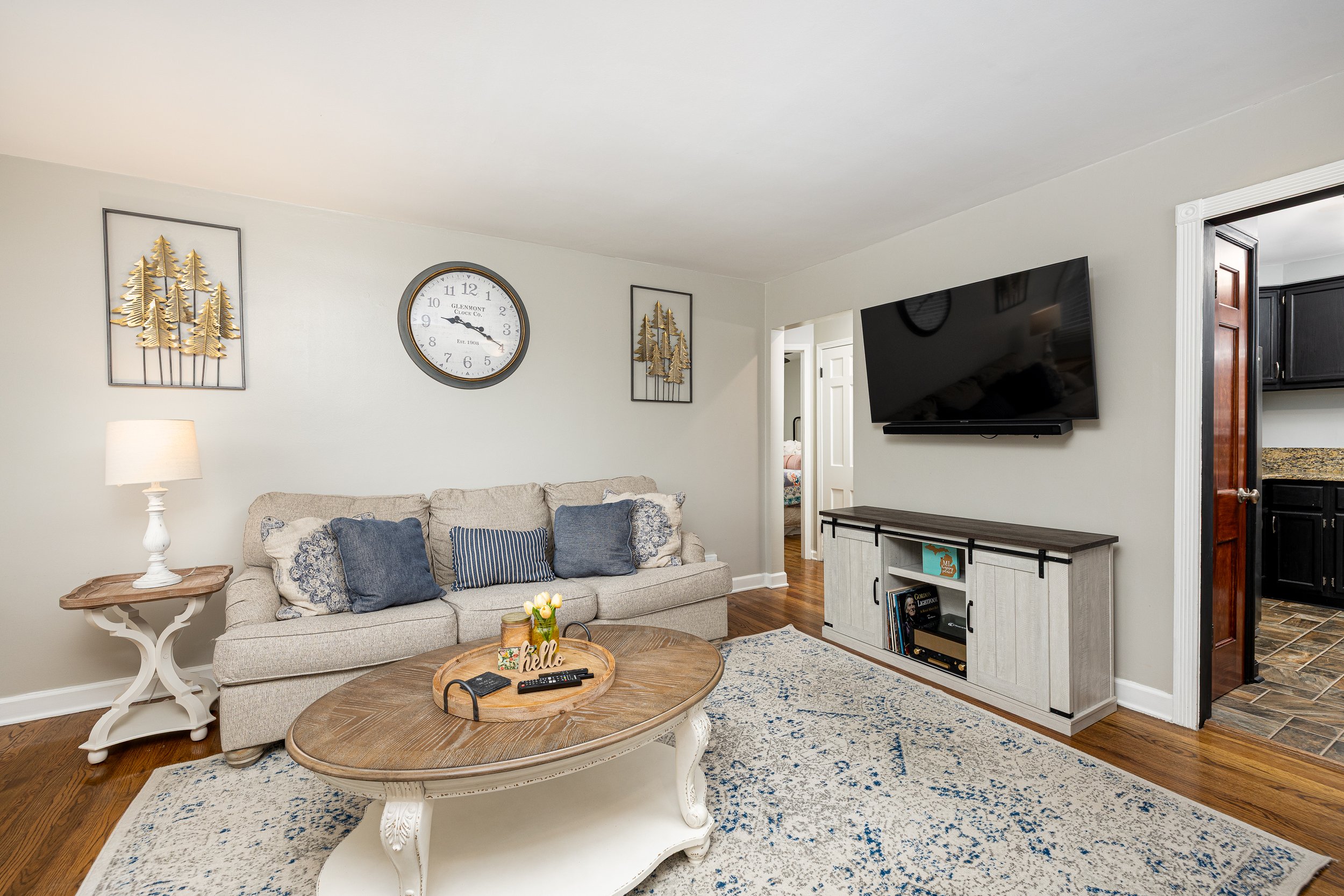 922 Cedar Hill Dr (3 of 38).jpg