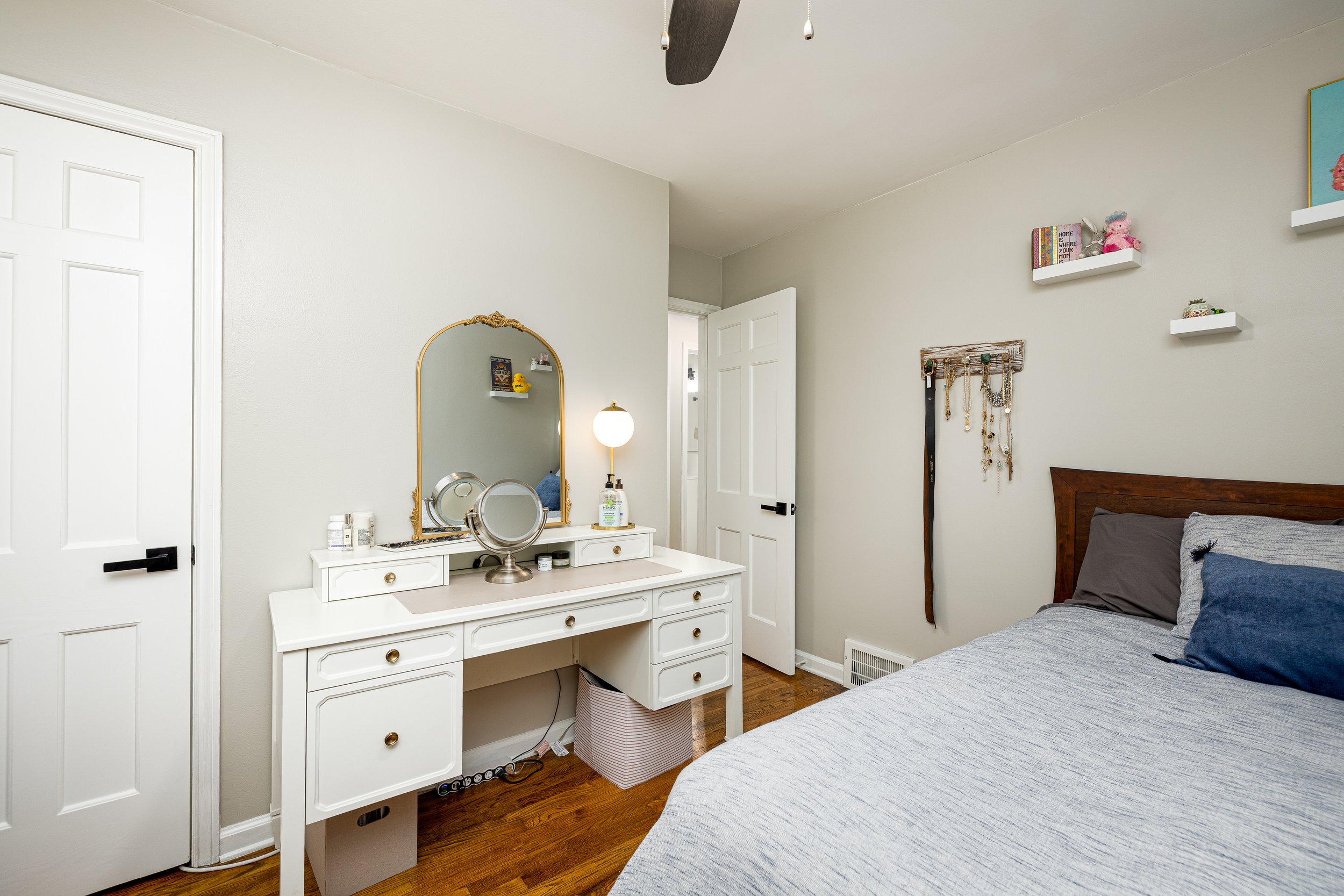 922 Cedar Hill Dr (17 of 38).jpg