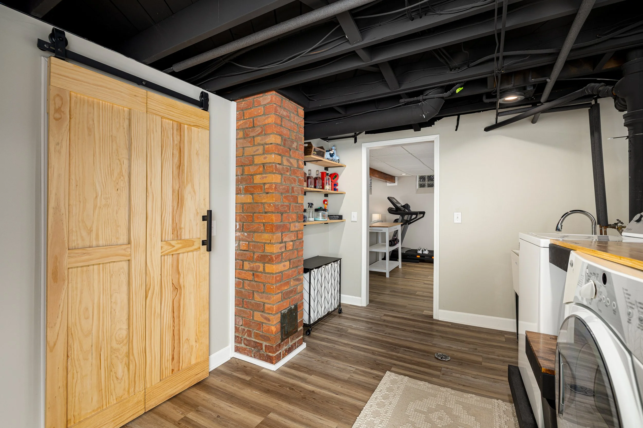 922 Cedar Hill Dr (20 of 38).jpg