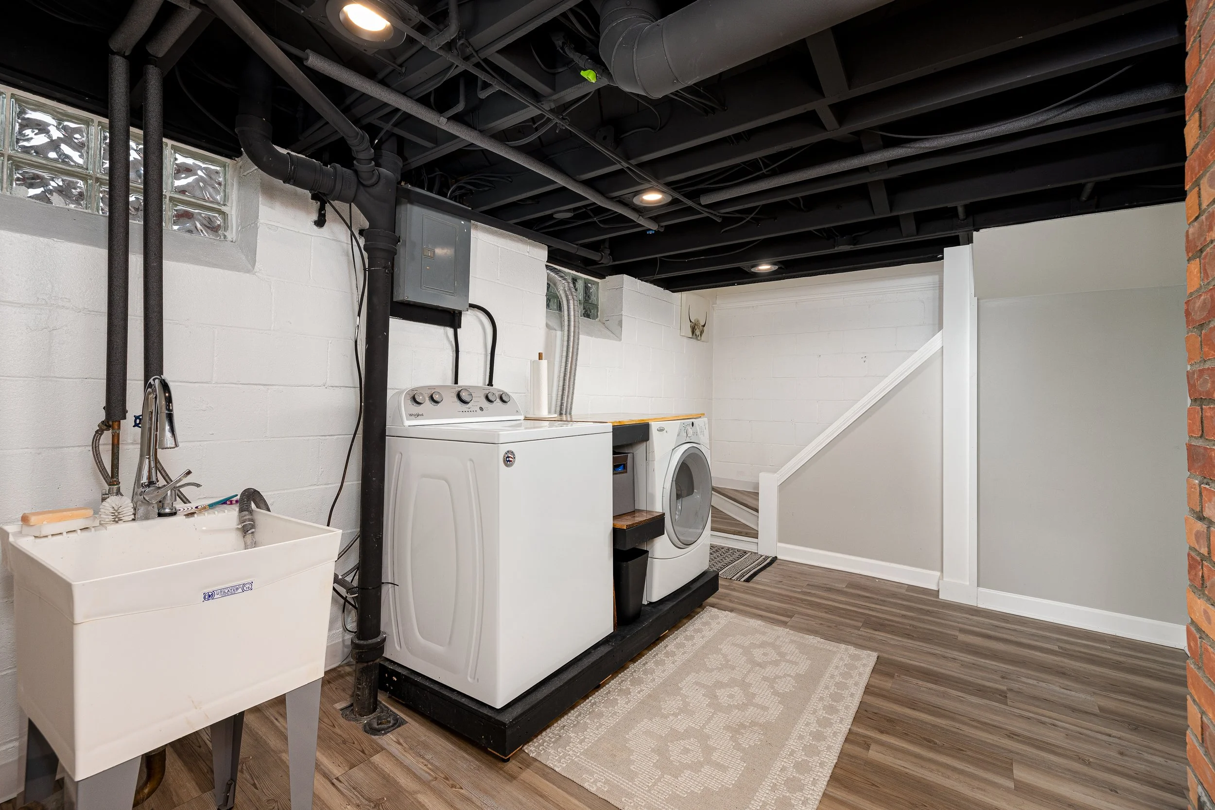 922 Cedar Hill Dr (21 of 38).jpg