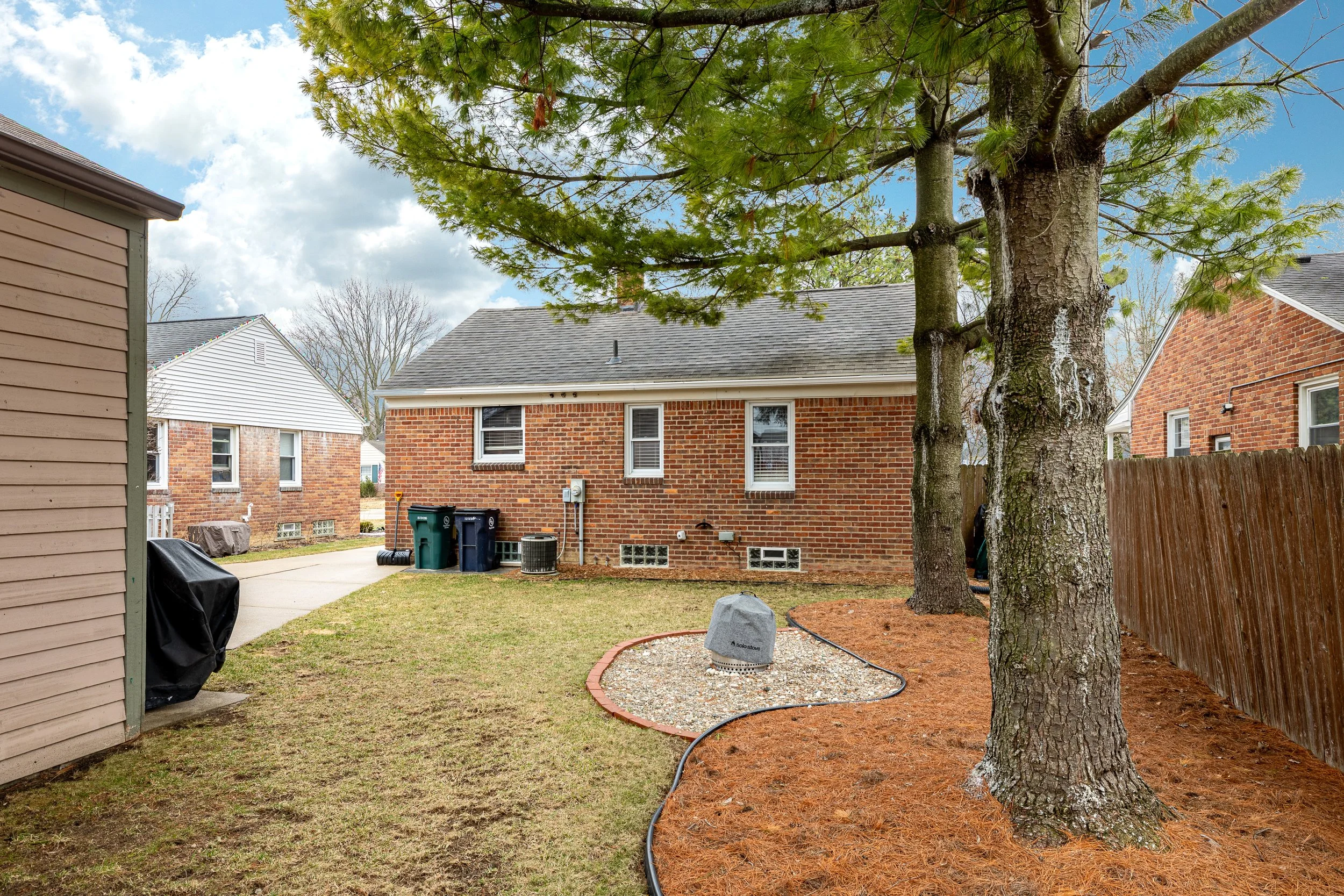 922 Cedar Hill Dr (37 of 38).jpg