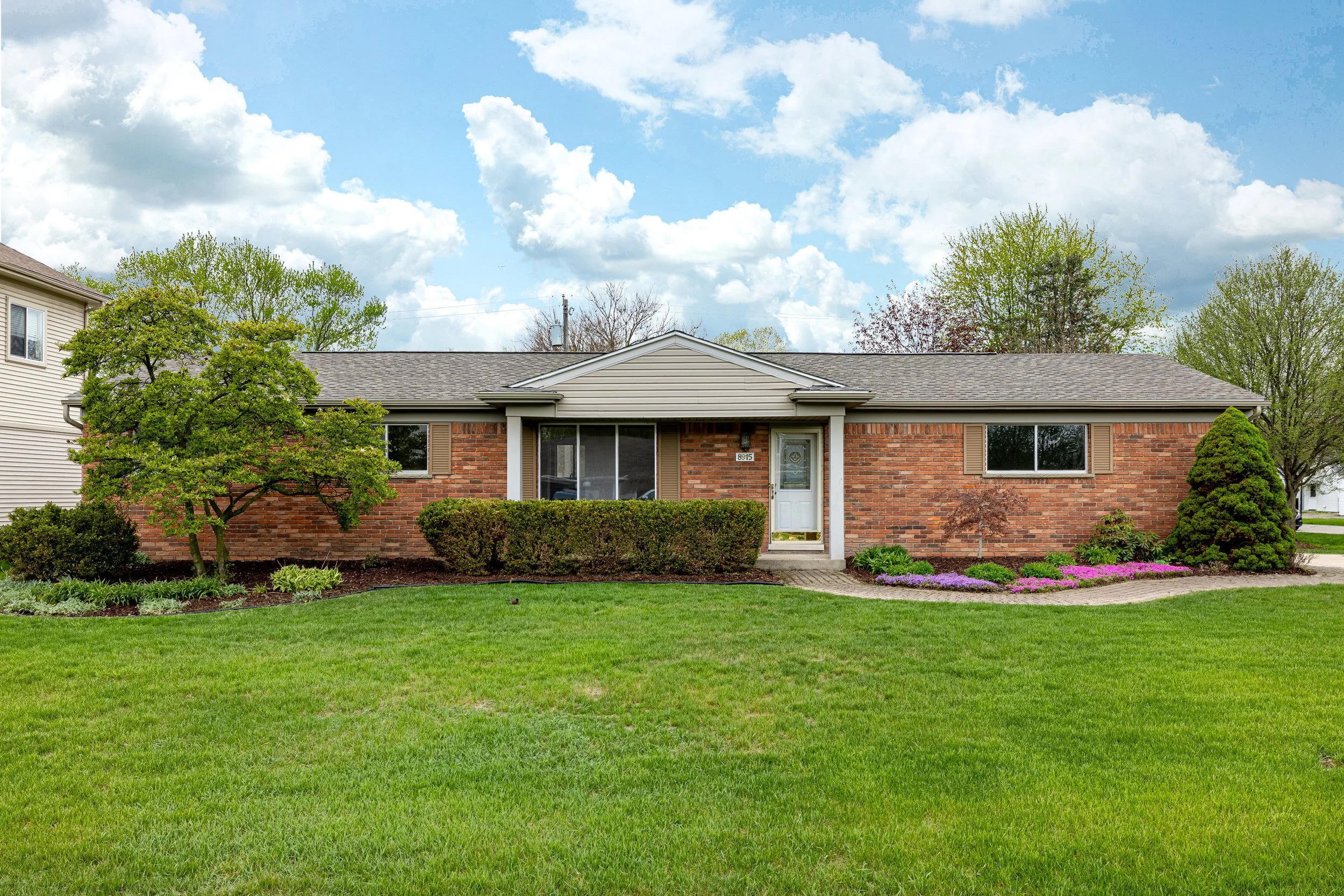 8915 Oakview St (28 of 40).jpg