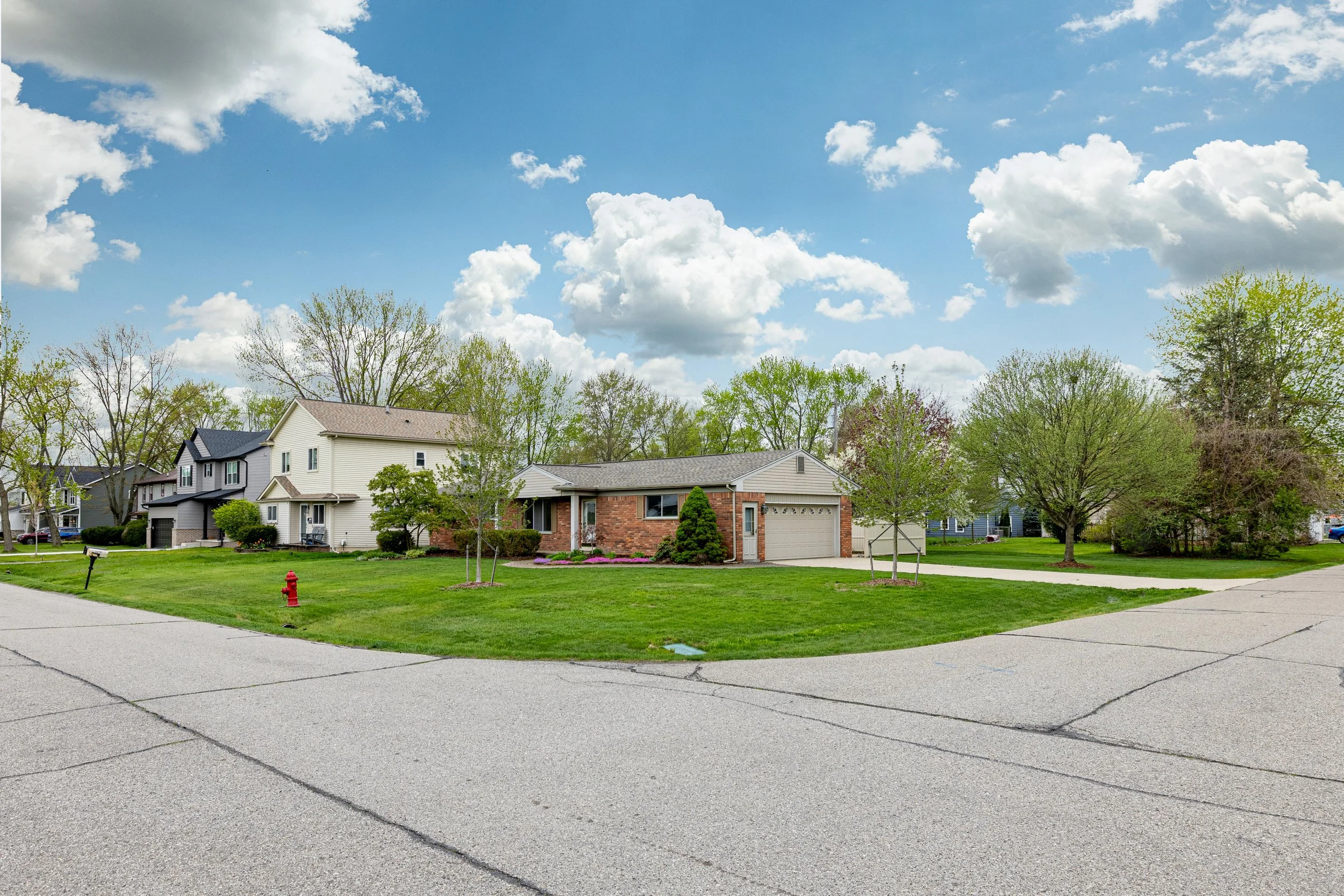 8915 Oakview St (31 of 40).jpg