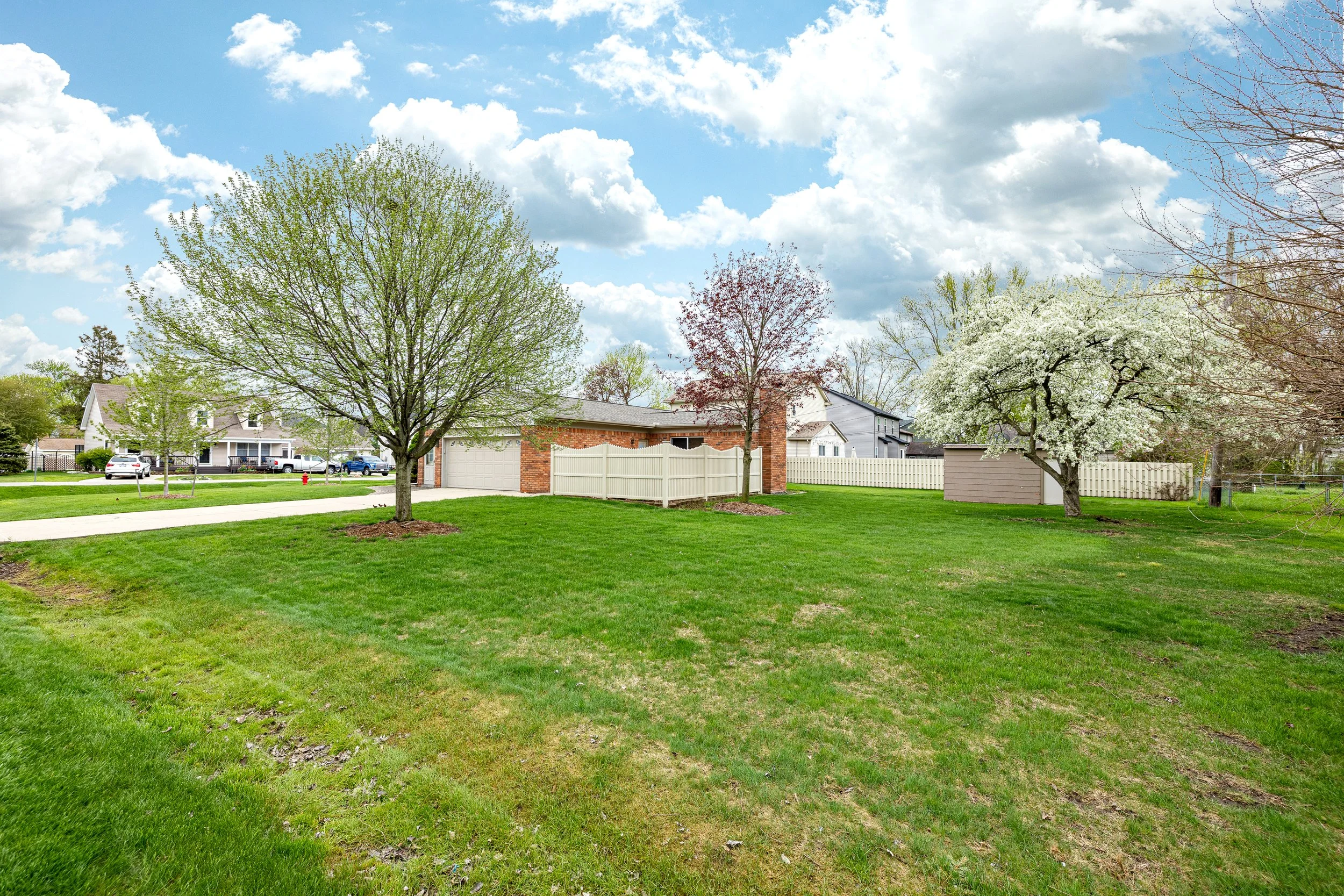 8915 Oakview St (37 of 40).jpg