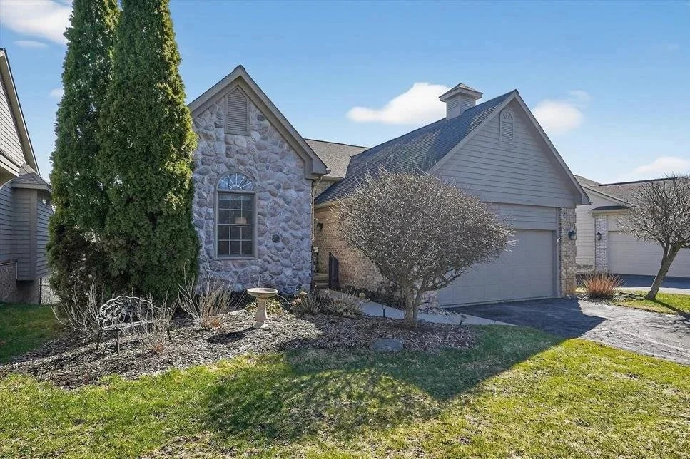 1088 Eagle Nest Dr