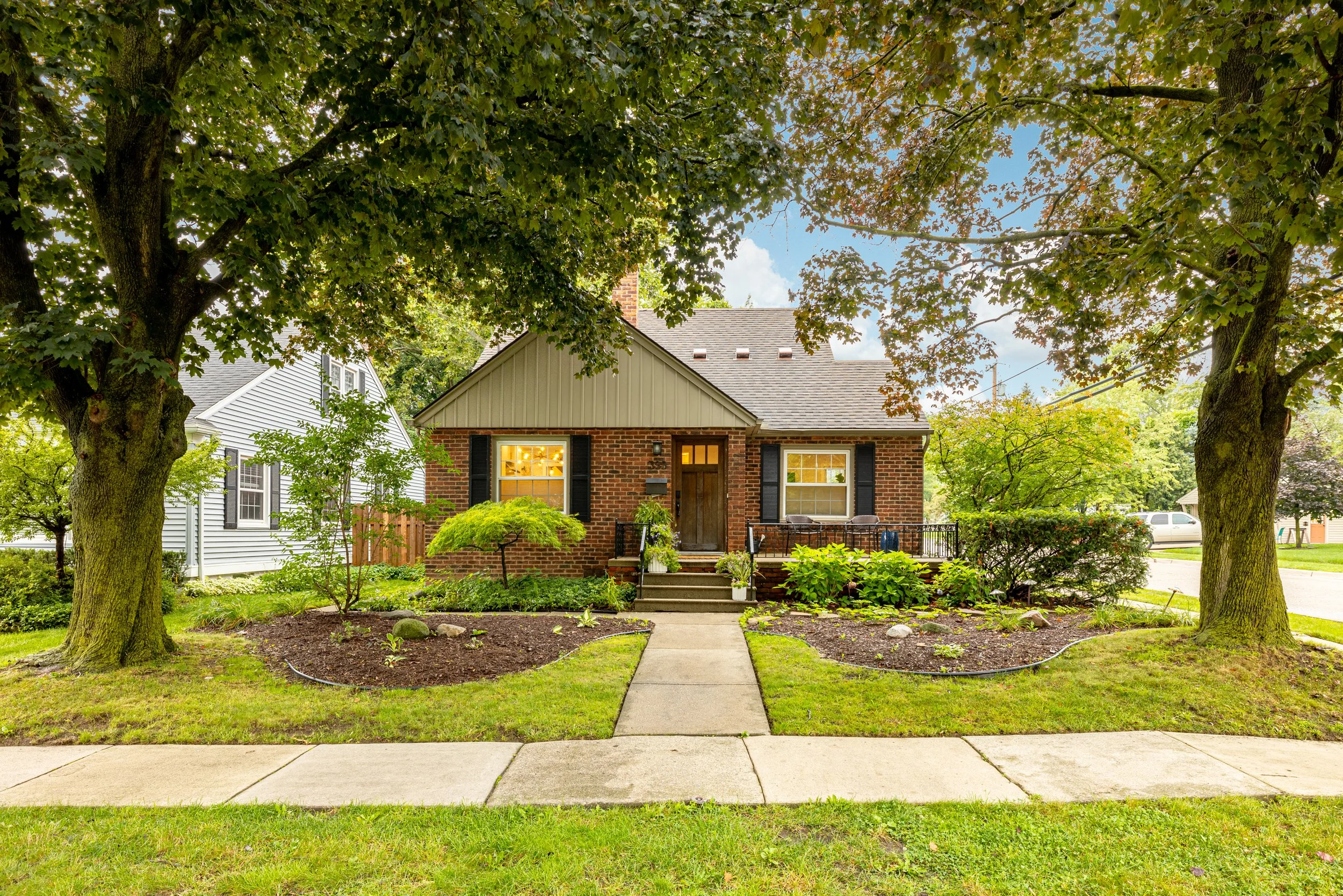 399 Auburn St (6 of 82).jpg