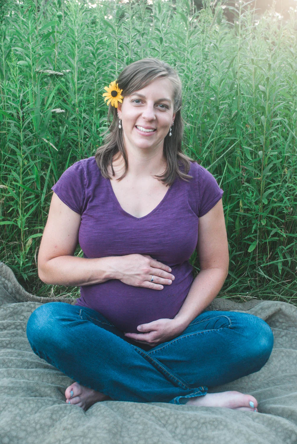 Central Wisconsin summer maternity photoshoot