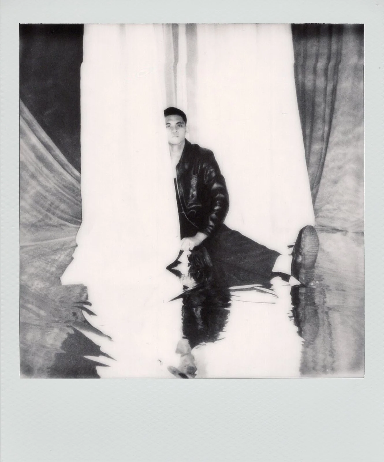 09_Anna-AlexiaBasile_X_deYoung_POLAROIDS.JPG