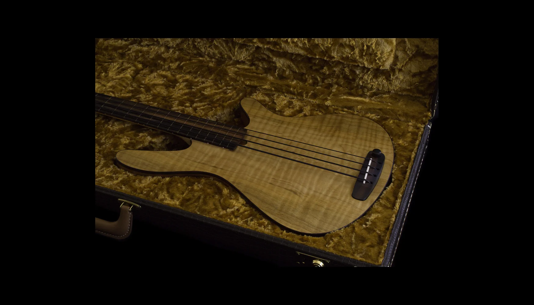 mb-2-maple-case-S.jpg