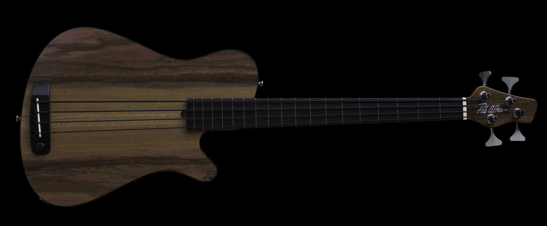Mouse 30 Walnut Fretless Bass #1412