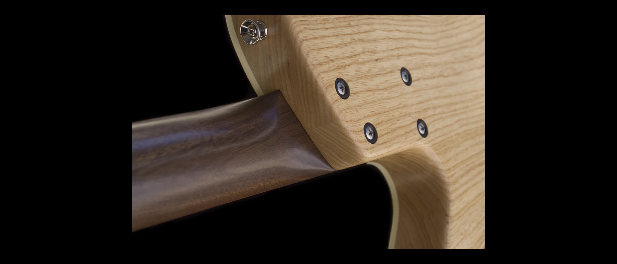 m30-ash-neck-detail-S.jpg