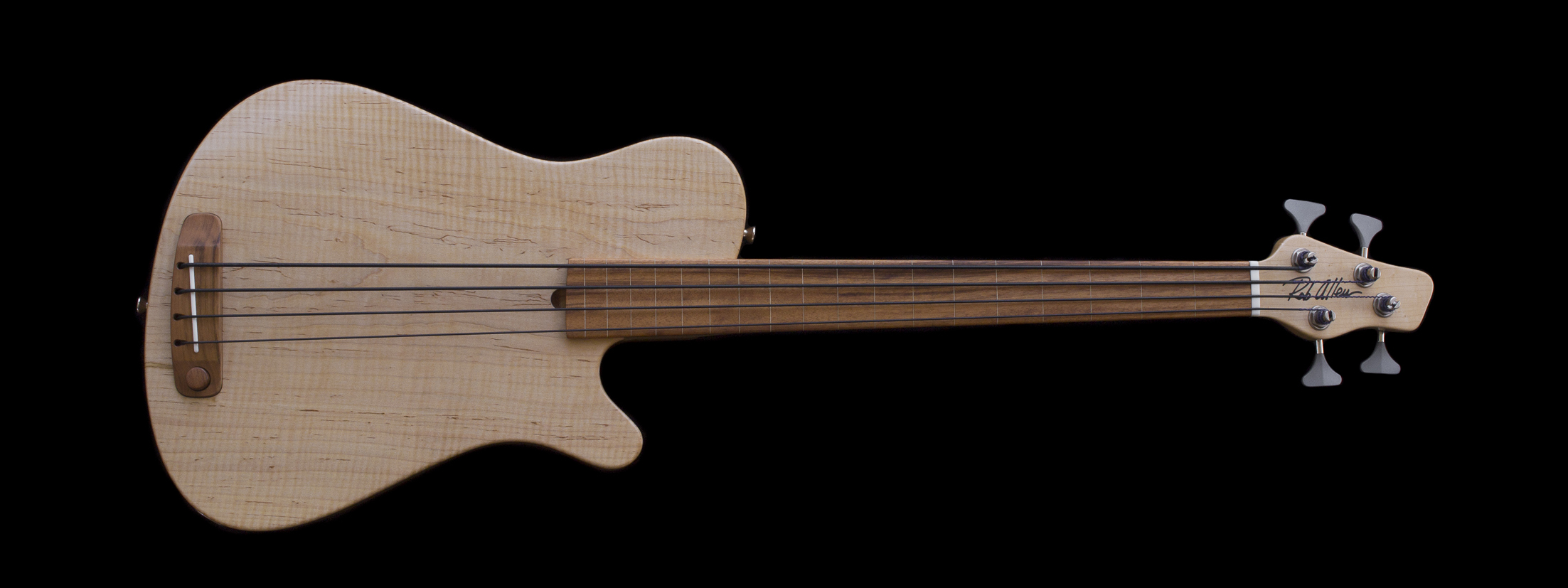 Mouse 30 Maple Fretless Short Scale Bass # 1450