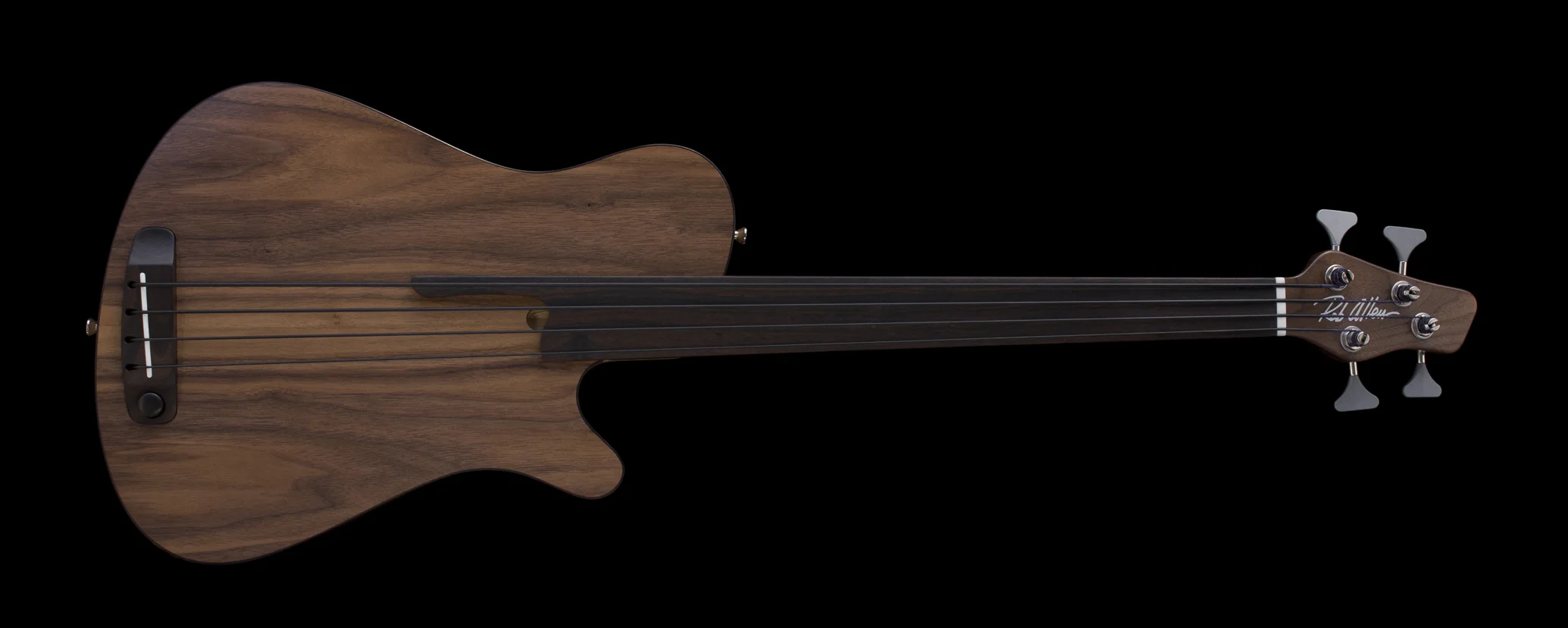 Mouse 30 Walnut Fretless Short Scale Bass #1464