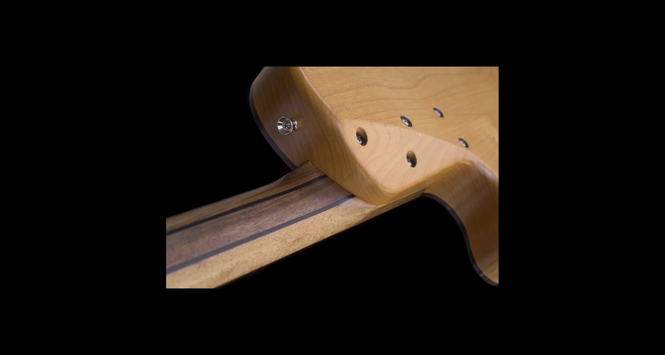 D4-cedar-neck-join-S.jpg