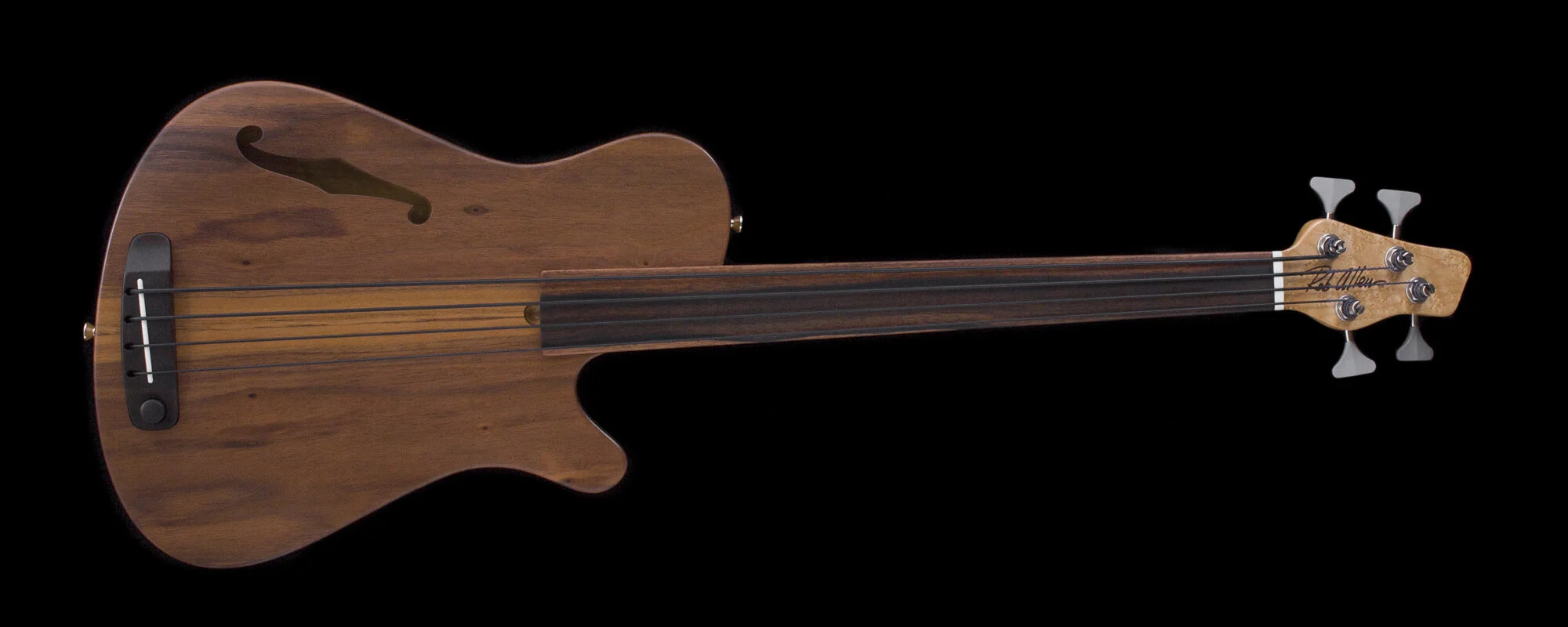 Mouse 30 Walnut Fretless Short Scale Bass #1502