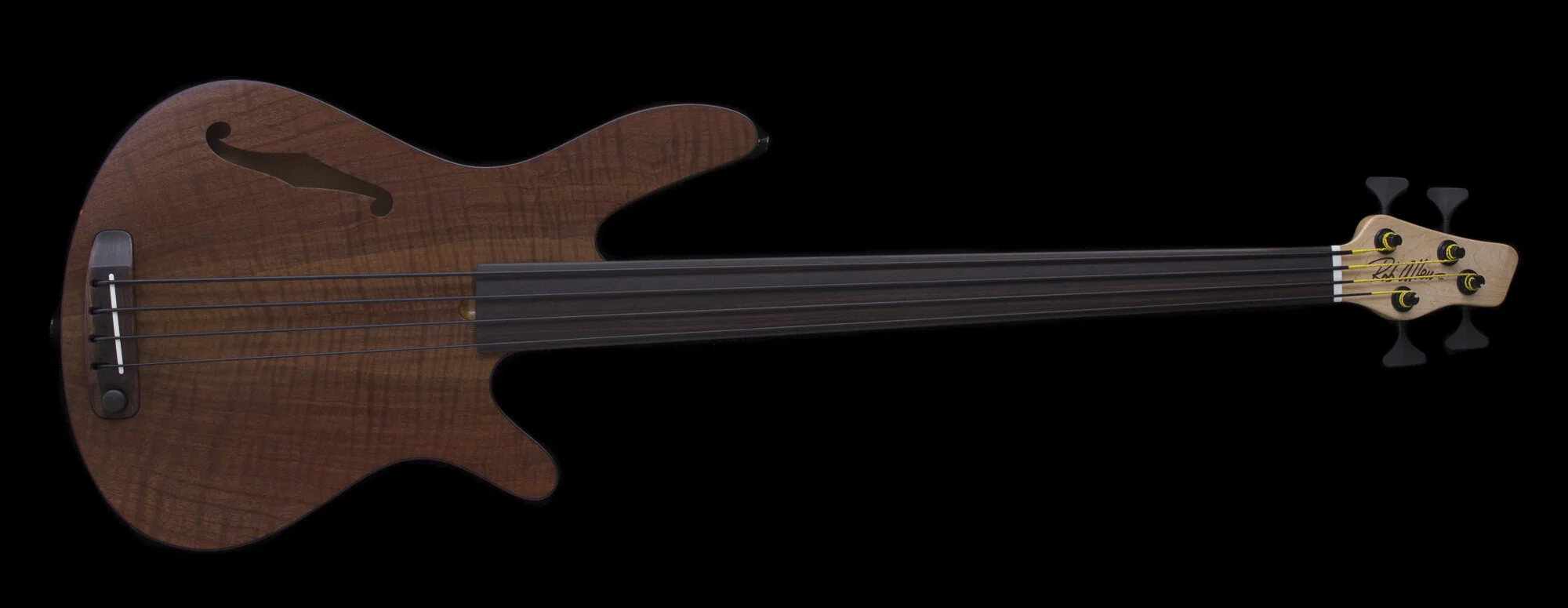 Mb-2 Walnut Fretless Bass #1511