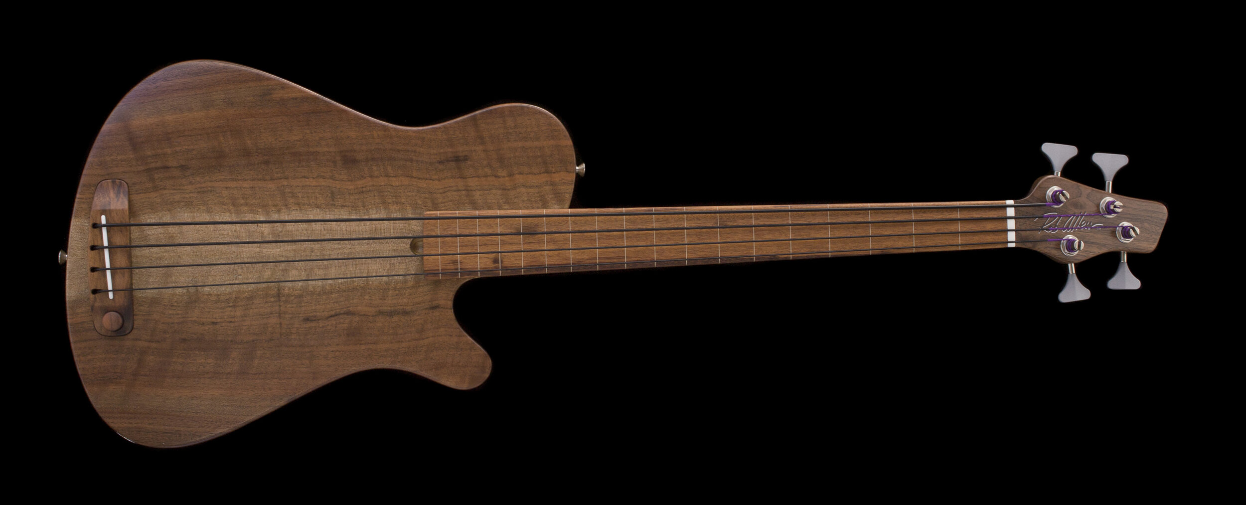 Mouse 30 Walnut Fretless Short Scale Bass #1537