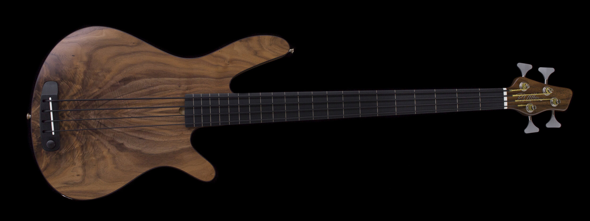 Mb-2 Walnut Fretless Bass #1538