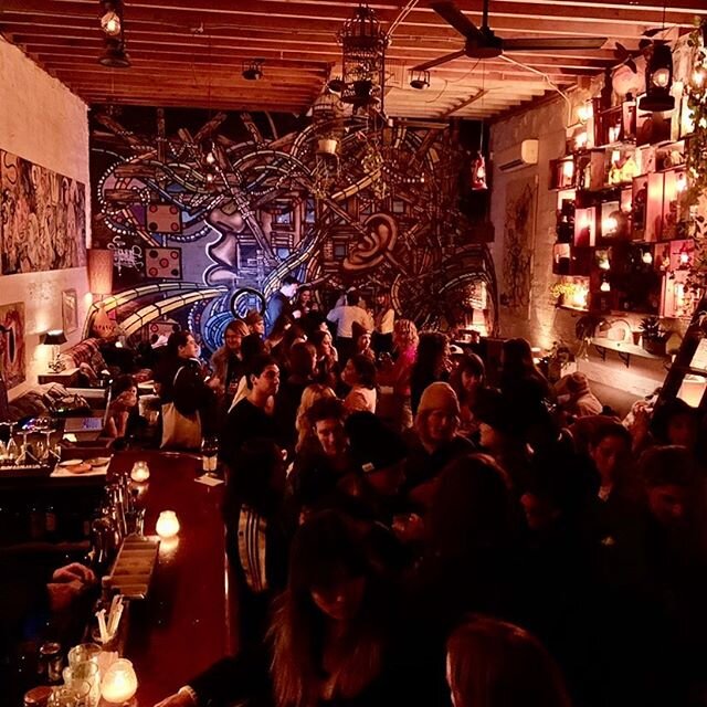 🎼Its Friday night and I feel alright....🎼
.
.
🎧DJ Roman 10p🎧
.
.
.
.
.
.
.
#dj #fridaynight #fridaynightparty #danceparty #wine #beer #cocktails #handmadepasta #meatandcheese #couchlife #bk #brooklyn #brooklynsteel #comethru