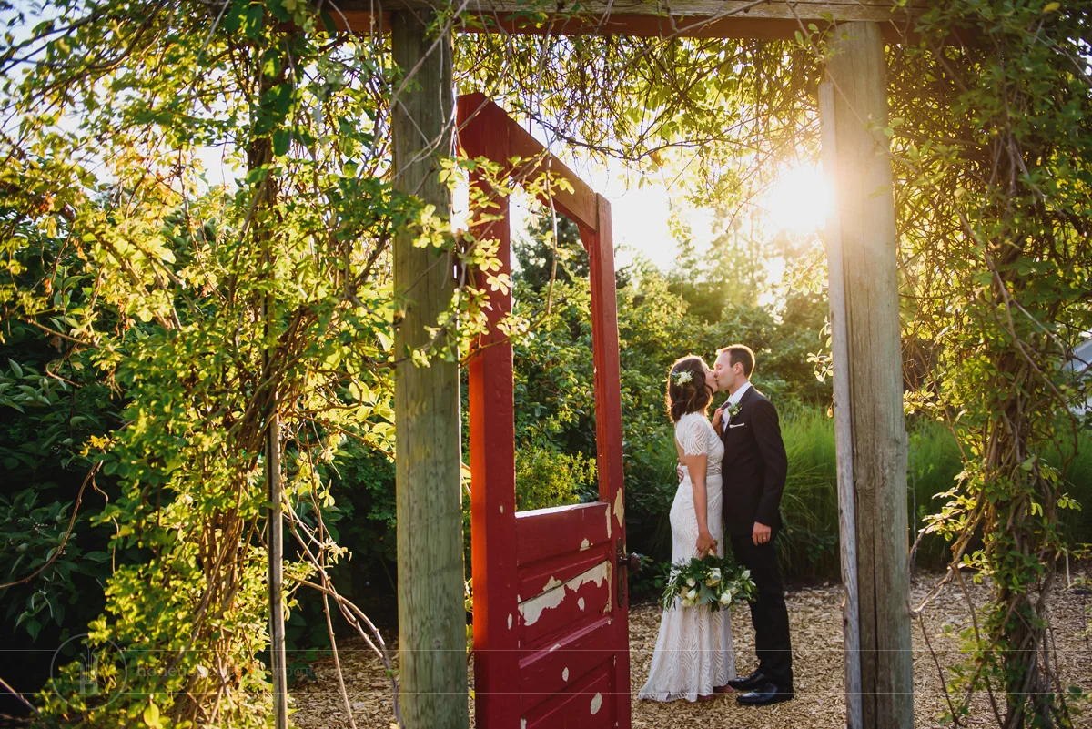 Jess & Aaron's Wedding Sneak Peek