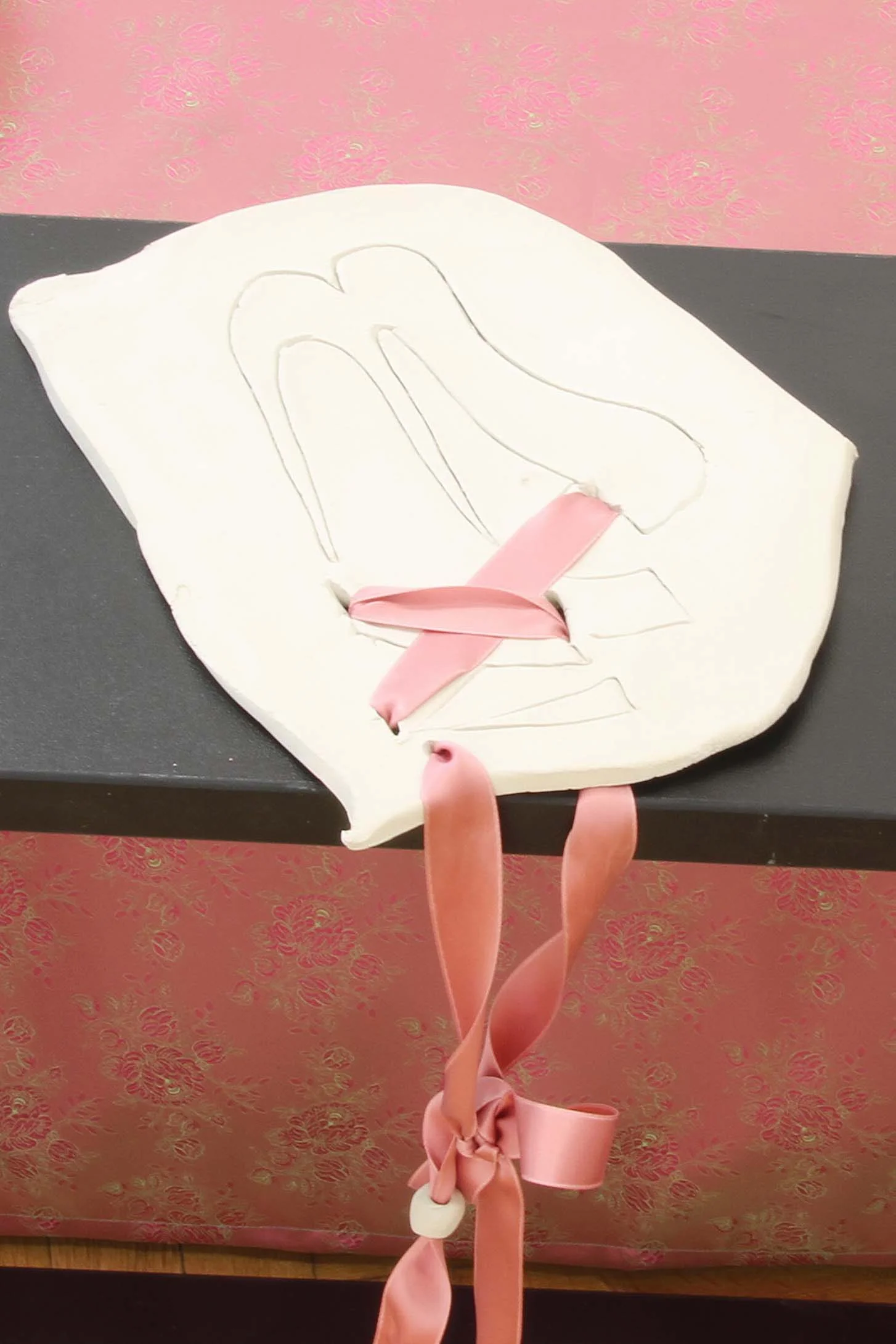 Guillotine, 2018 Detail