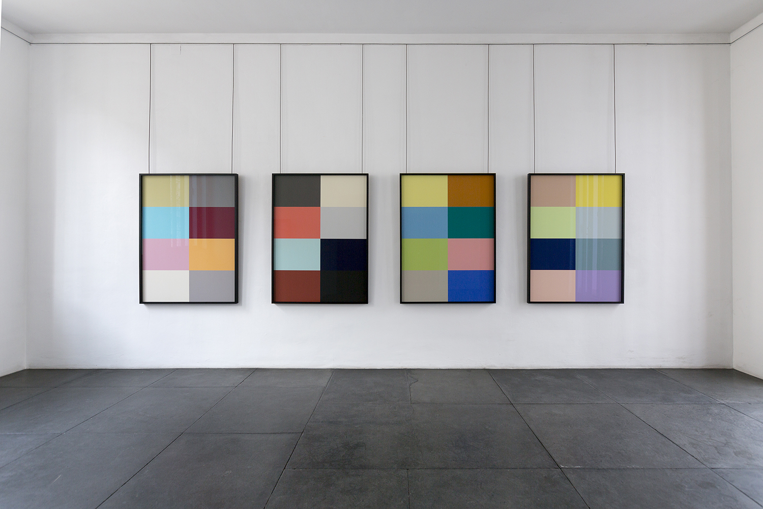  Installation view  