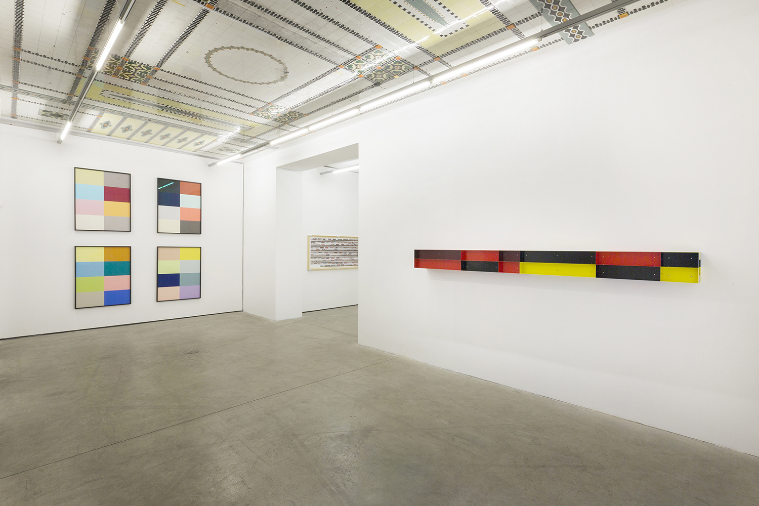  Installation view 