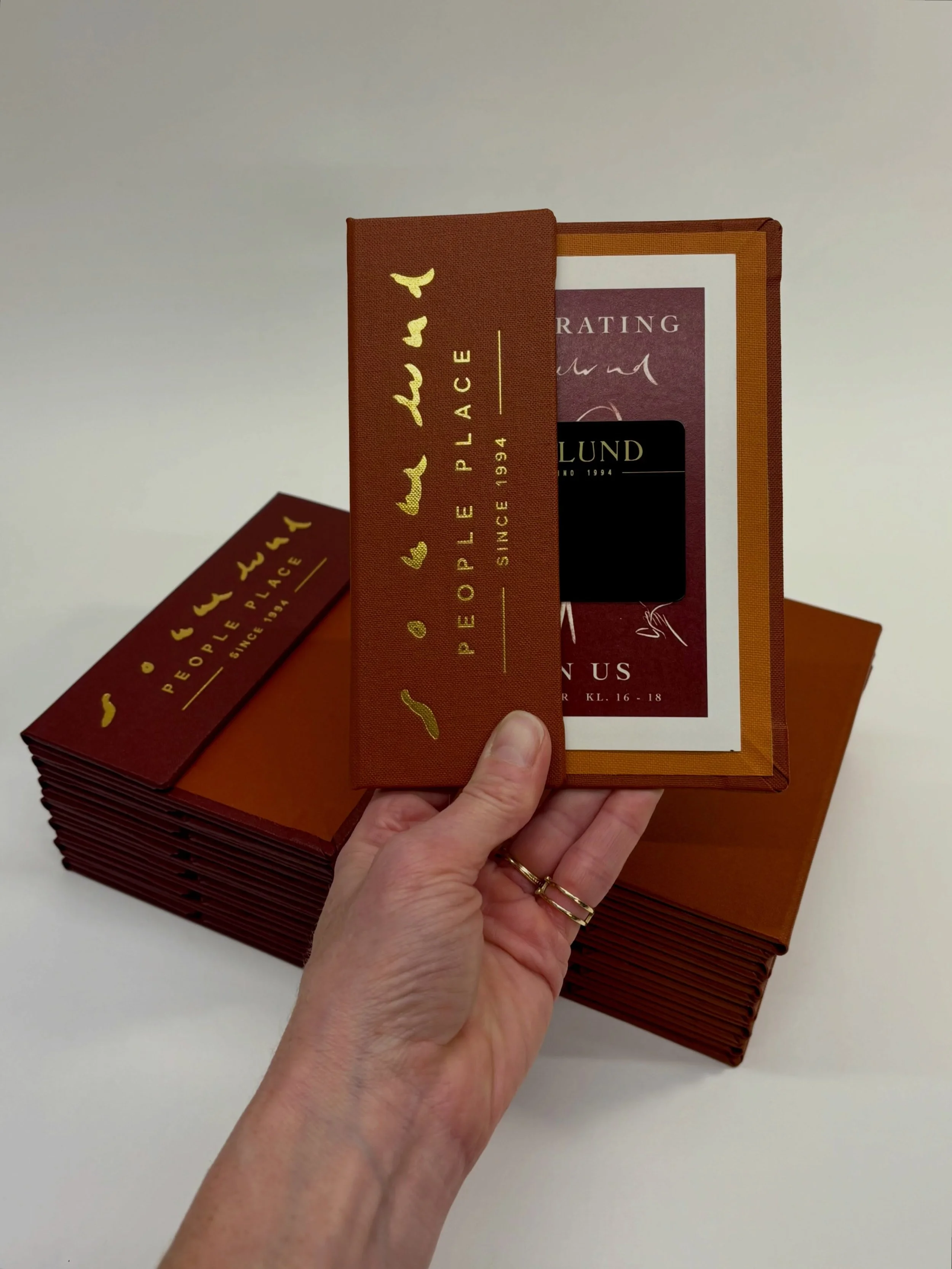 Regningsholder til @sokkelund 

#dining #bookbinding #handmade