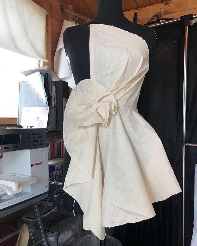 Toille for next dress in work will look very different when finished as it will be in stiffened Duchess satin and will stick out much more - this is just one half of the bodice front so lots more to go. 
#suffolkweddingdressdesigner
#weddingdressdesi