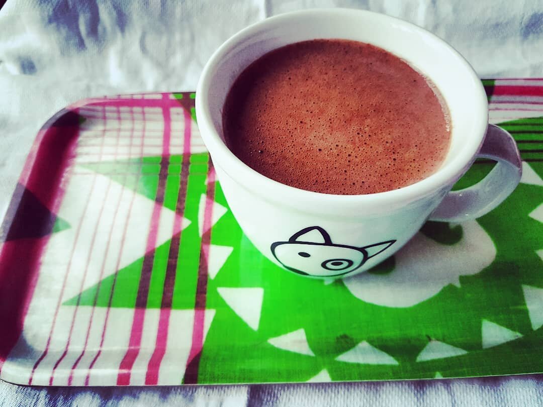 This hot chocolate recipe from The Happy Pear cookbook is so good that I felt obliged to write about it on my cobweb-ridden blog, as well as ranting about lockdown and my hatred of making endless lunches for my kids...because bah humbug. Link in bio.