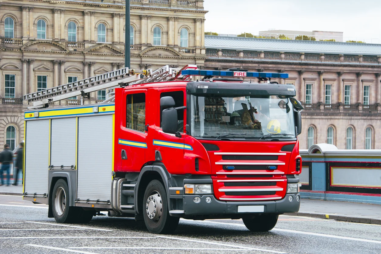 Fire Engine moving.jpg