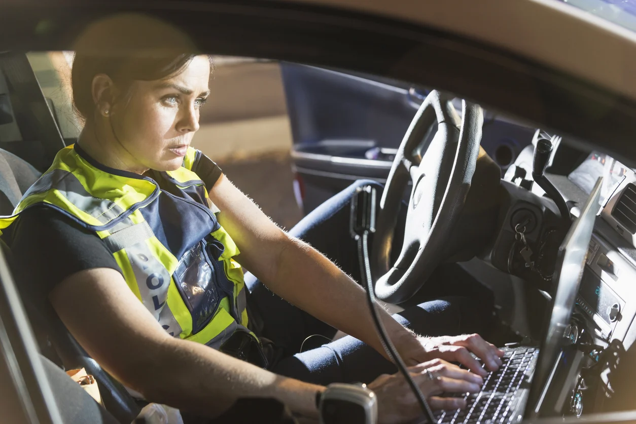 Police using laptop.jpg
