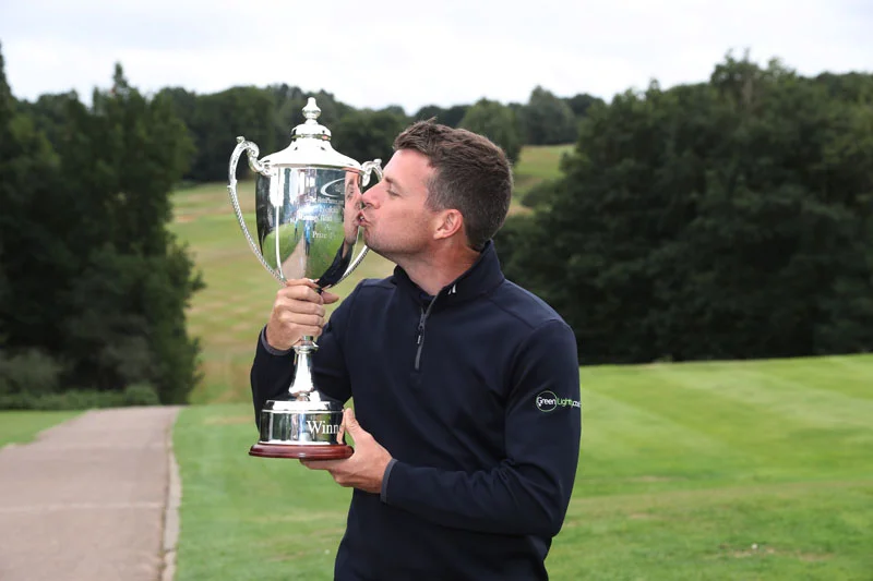 Billy Hem winner.jpg