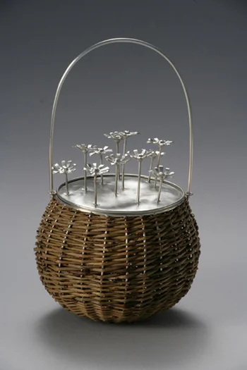 Willow and Silver daisies - SOLD